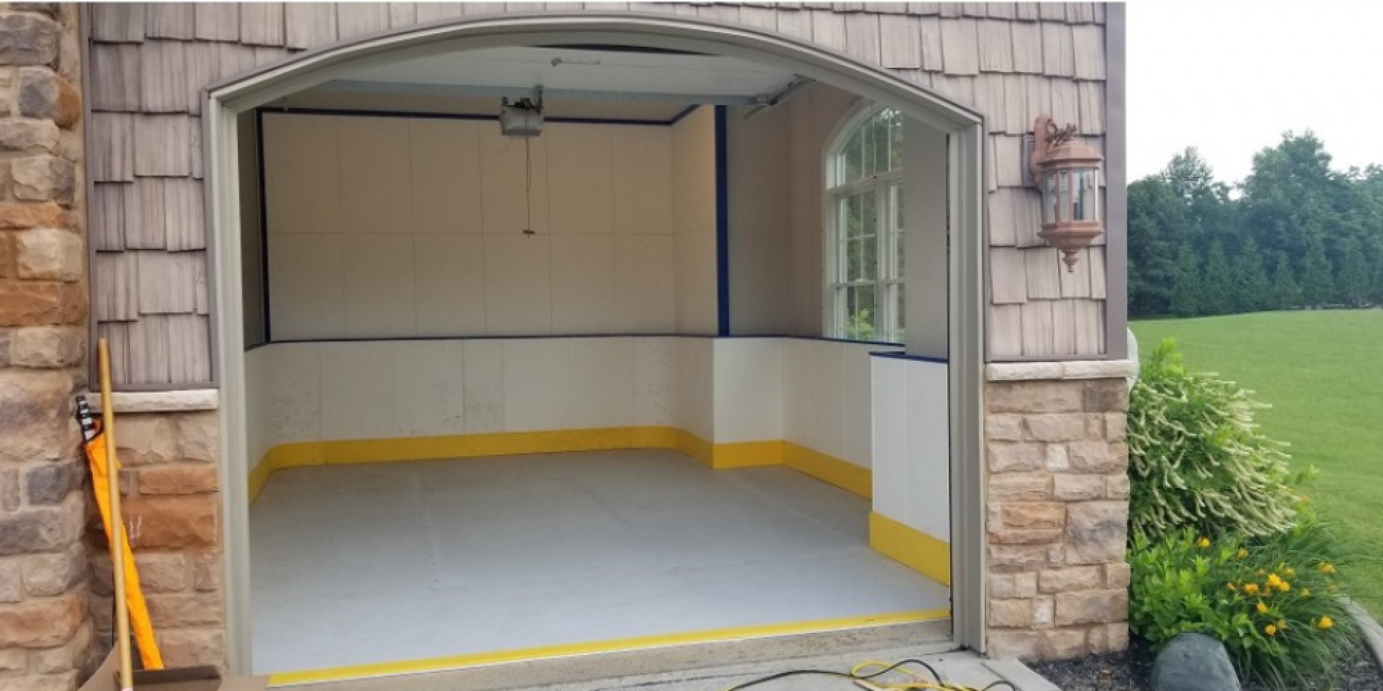Garage Synthetic Rink